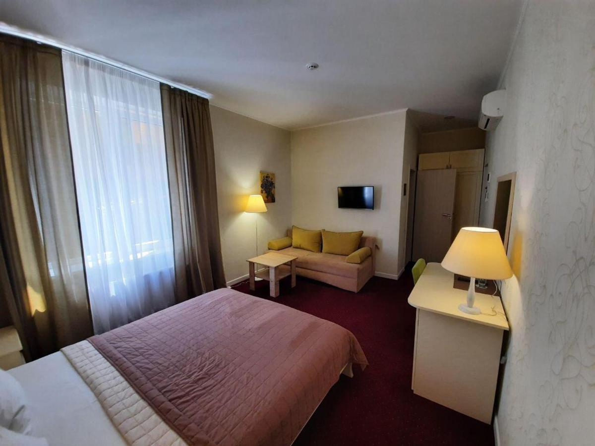 Hotel Ajur Odessa Eksteriør billede