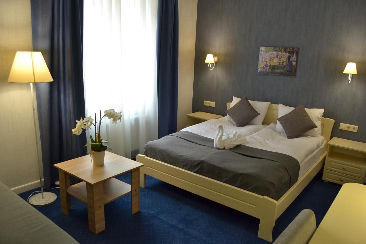 Hotel Ajur Odessa Eksteriør billede