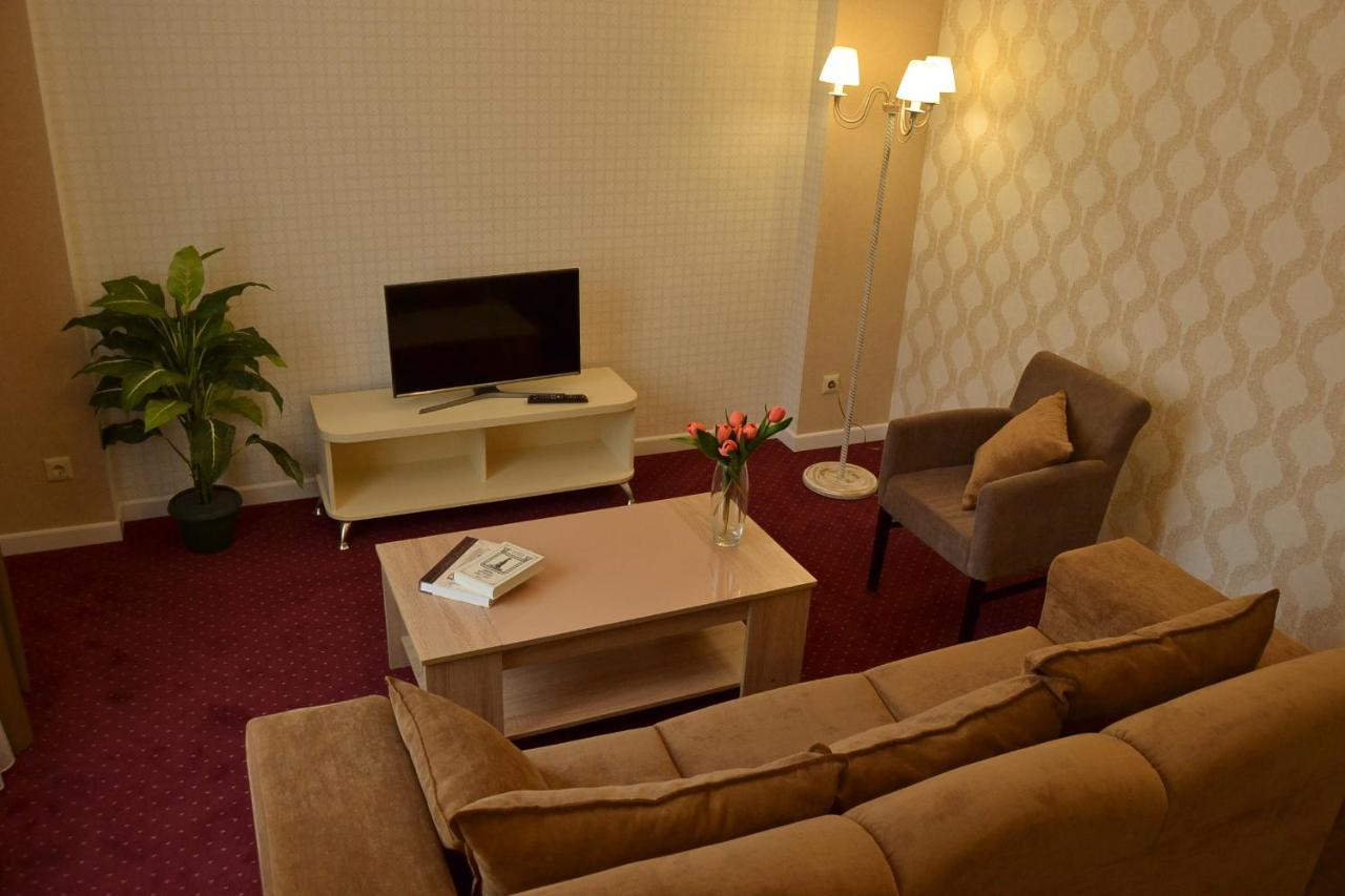 Hotel Ajur Odessa Eksteriør billede