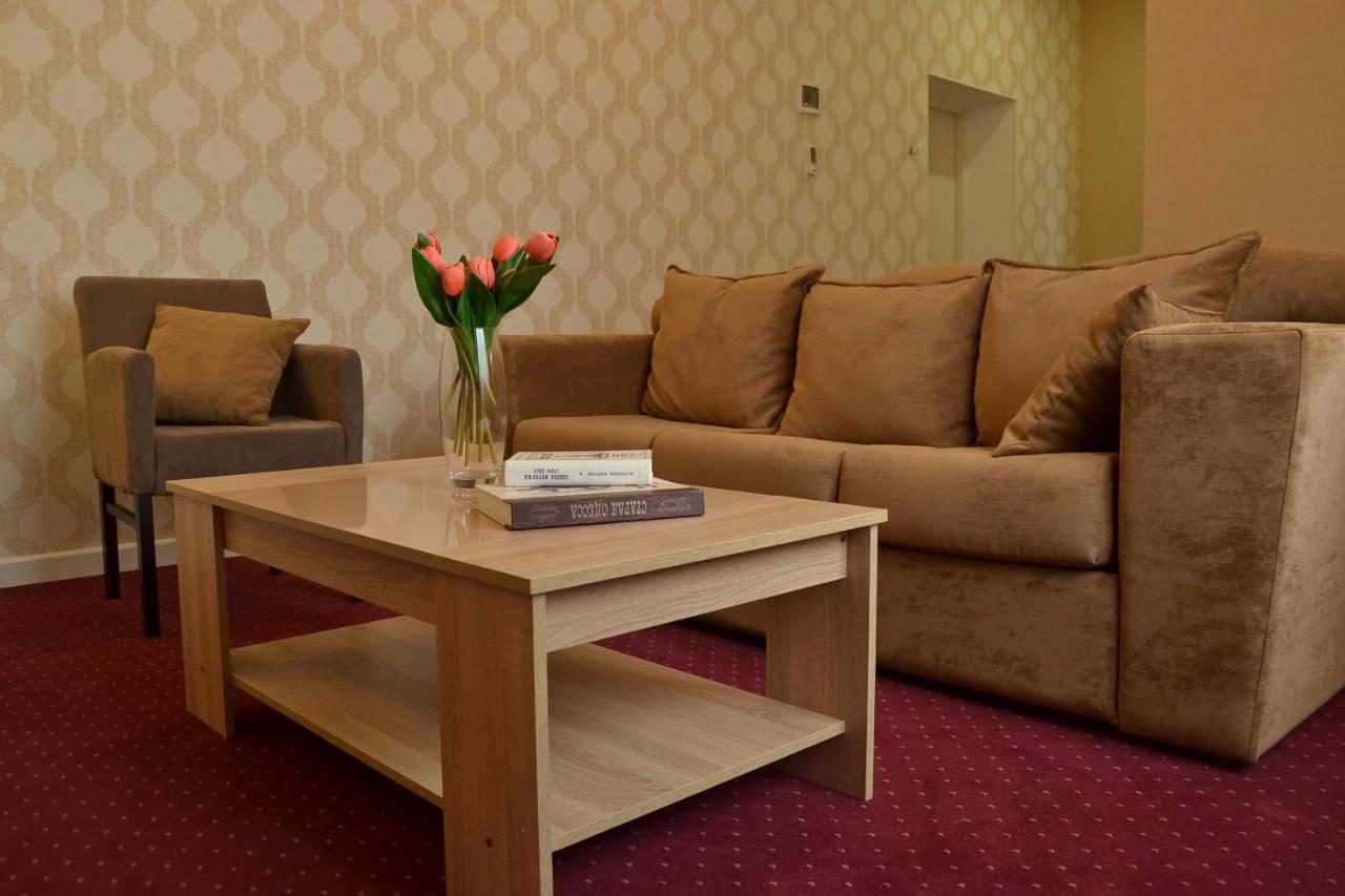 Hotel Ajur Odessa Eksteriør billede