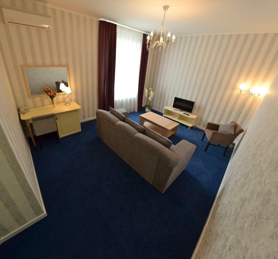 Hotel Ajur Odessa Eksteriør billede