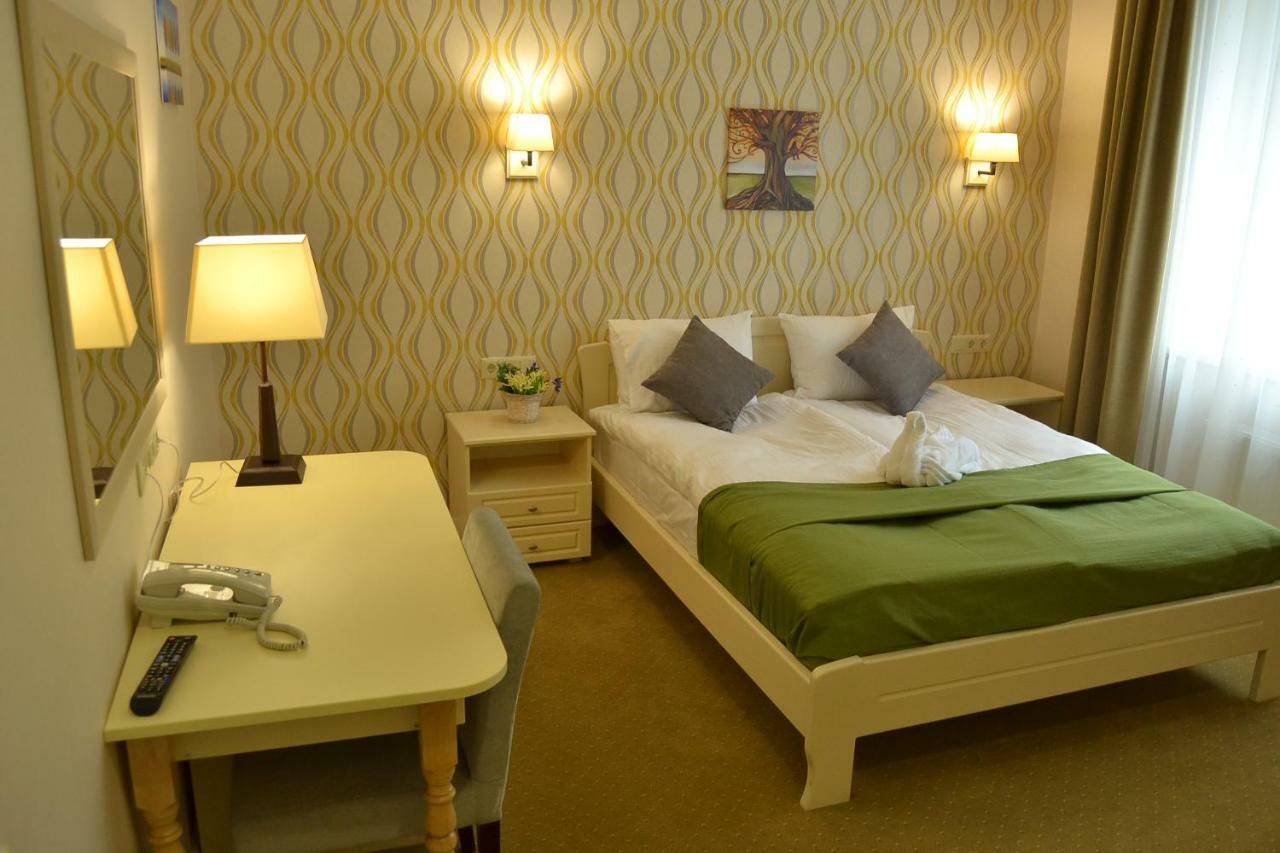 Hotel Ajur Odessa Eksteriør billede