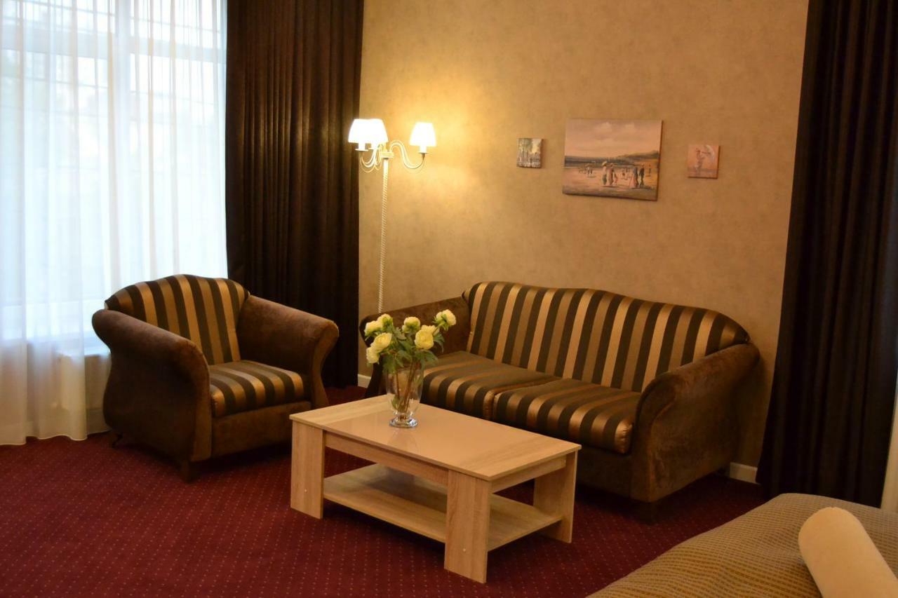 Hotel Ajur Odessa Eksteriør billede