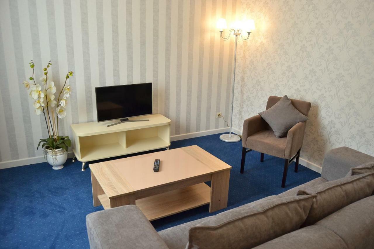 Hotel Ajur Odessa Eksteriør billede